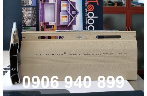 Cửa Đức Titadoor PM - 71 SR