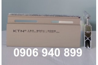 Cửa Đức Khe Tháng MS 122 R 